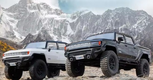 FMS 1:18 Hummer EV Pickup Truck Modello Elettrico Rc Veicolo telecomandato Fuoristrada Arrampicata Auto Simulazione Modello di auto FMS 1:18 Hummer EV Pickup Truck Modello Elettrico Rc Veicolo telecomandato Fuoristrada Arrampicata Auto Simulazione Modello di auto