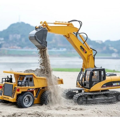 Huina 1534 RC Dump Truck – Heavy Duty 1/20 Scale Construction Model