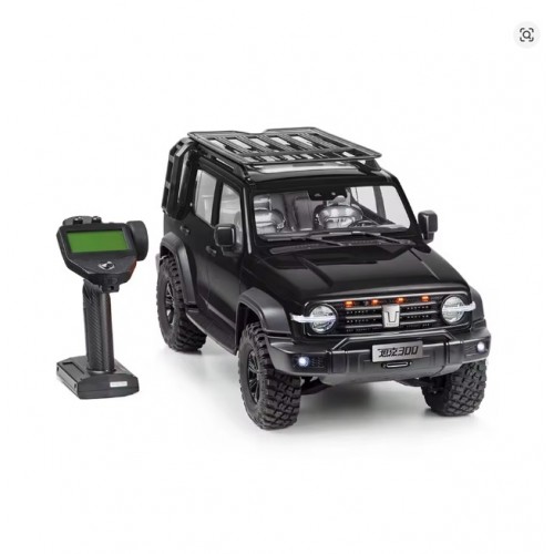 Traction Hobby KM Tank300 V2 RC Crawler – 1/8 Scale 4WD RTR Rock Crawler